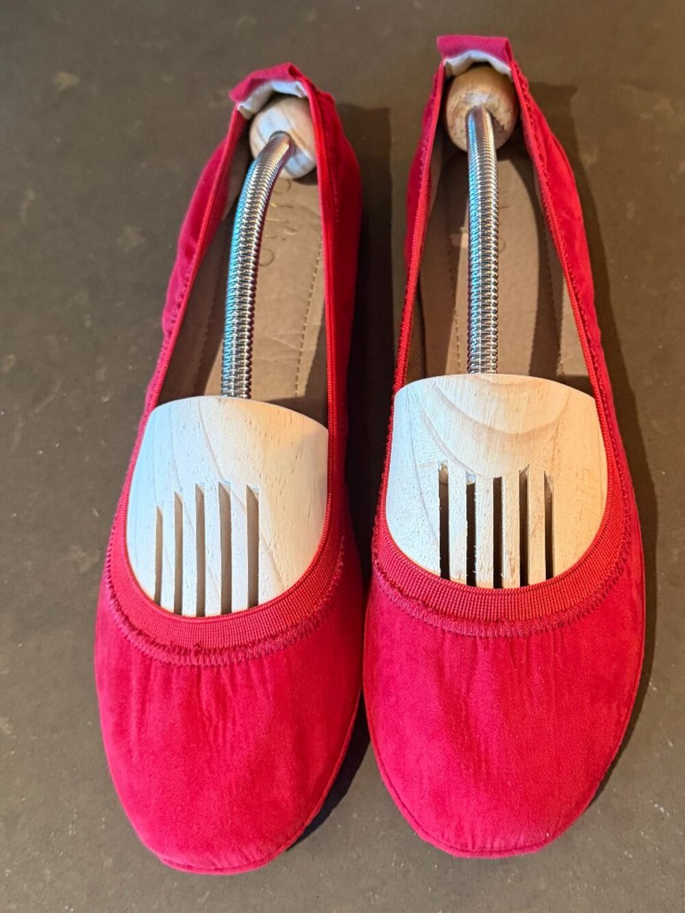 Ollio Red Faux Suede Elastic Comfort Ballet Flats - Size 8